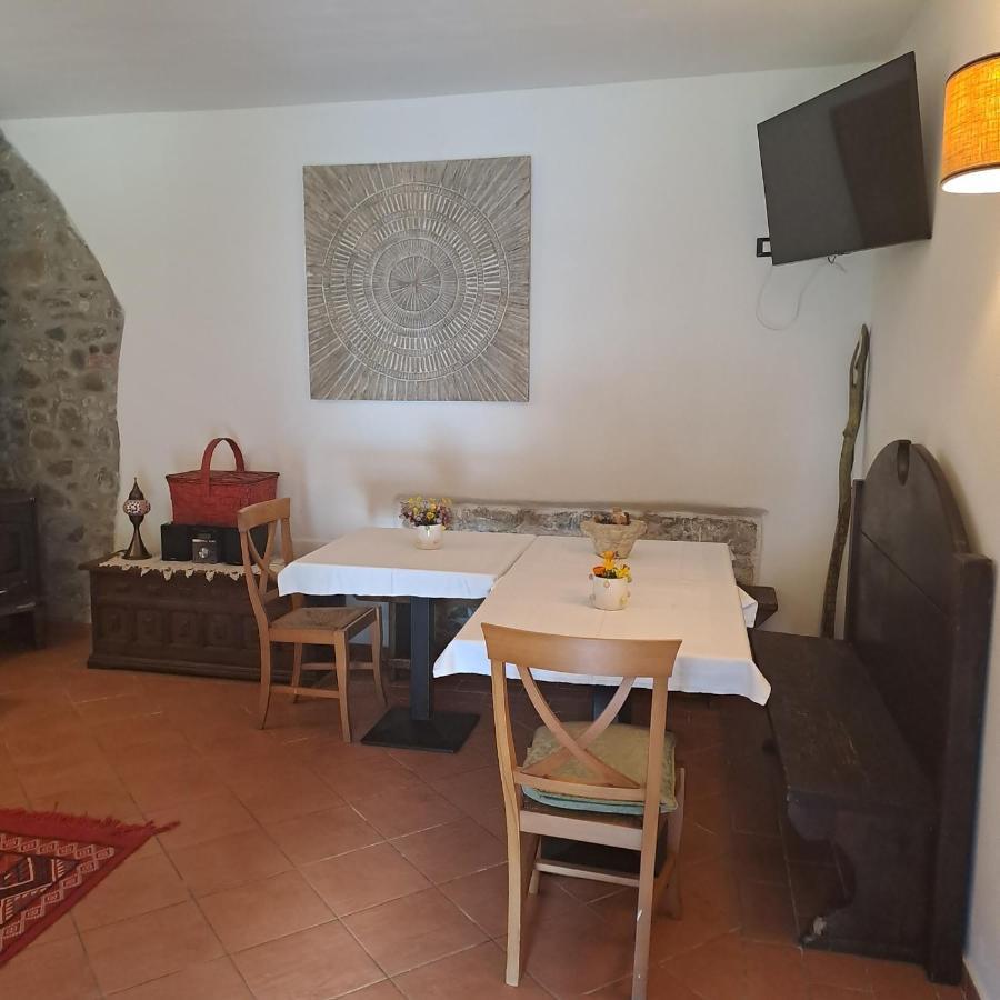 Valeriano Lunense B&B La Casina Rosa La Spezia מראה חיצוני תמונה