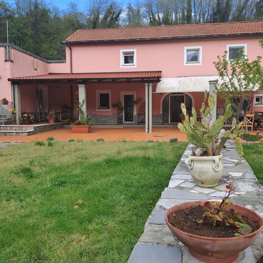 Valeriano Lunense B&B La Casina Rosa La Spezia מראה חיצוני תמונה