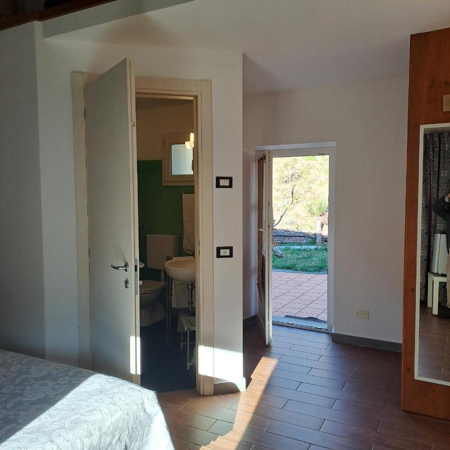 Valeriano Lunense B&B La Casina Rosa La Spezia מראה חיצוני תמונה
