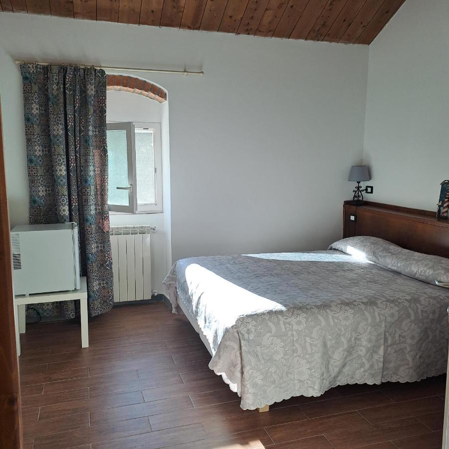 Valeriano Lunense B&B La Casina Rosa La Spezia מראה חיצוני תמונה