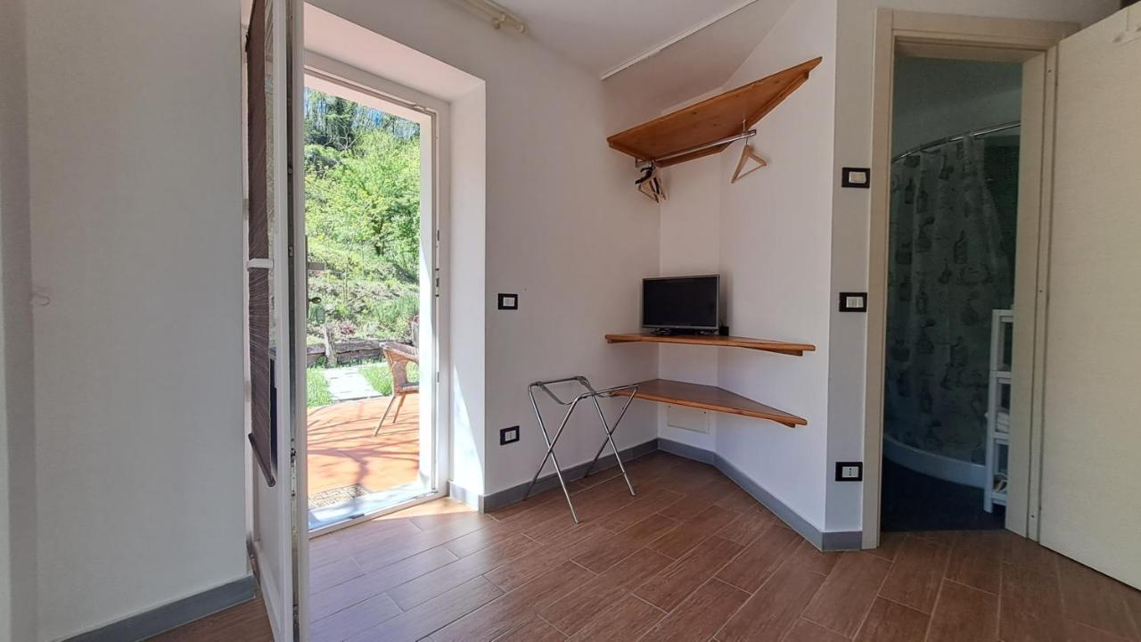 Valeriano Lunense B&B La Casina Rosa La Spezia מראה חיצוני תמונה