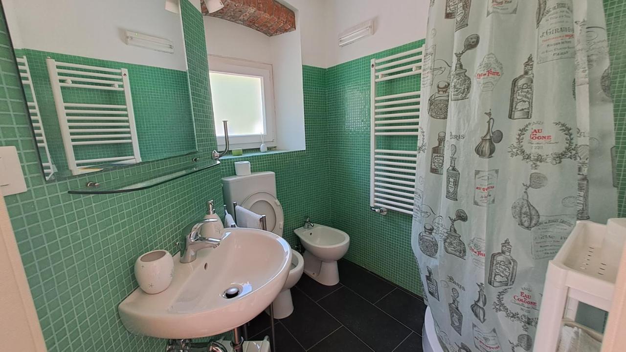 Valeriano Lunense B&B La Casina Rosa La Spezia מראה חיצוני תמונה